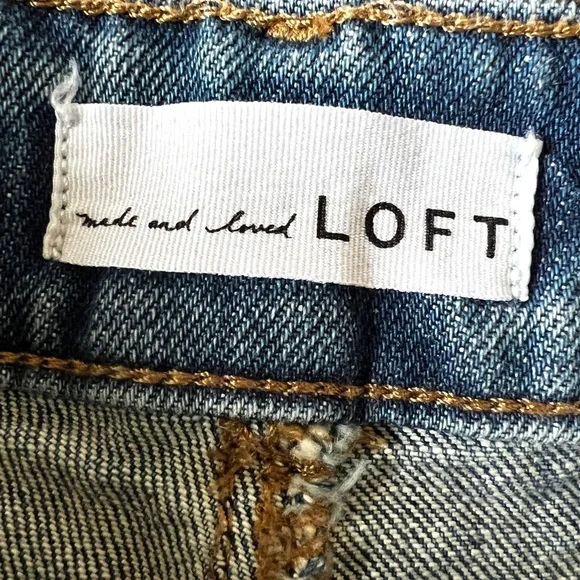 LOFT High Waisted Mom Jean Denim Shorts - 2/26 (measures 29") - Picture 7 of 11